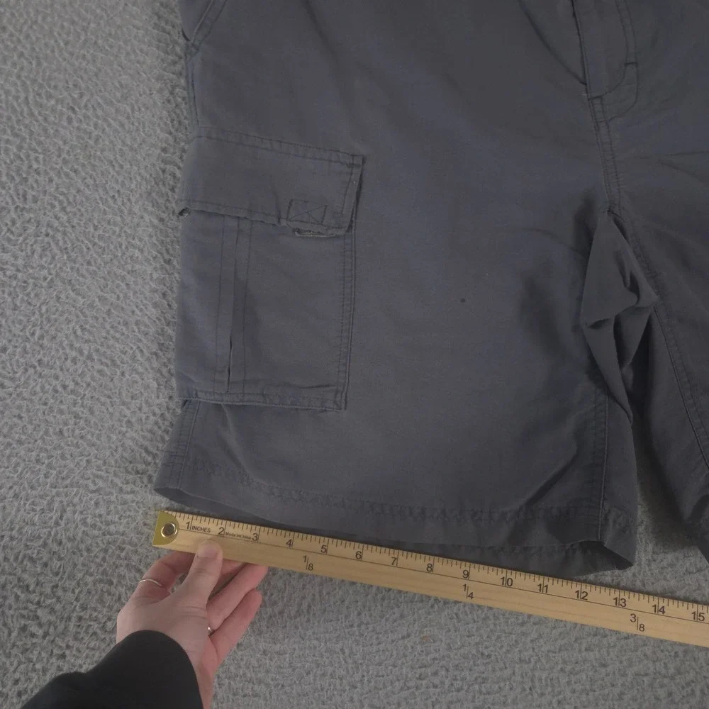 The North Face Shorts Mens XL Gray Nylon Cargo Built In Belt Hiking Utility Camp